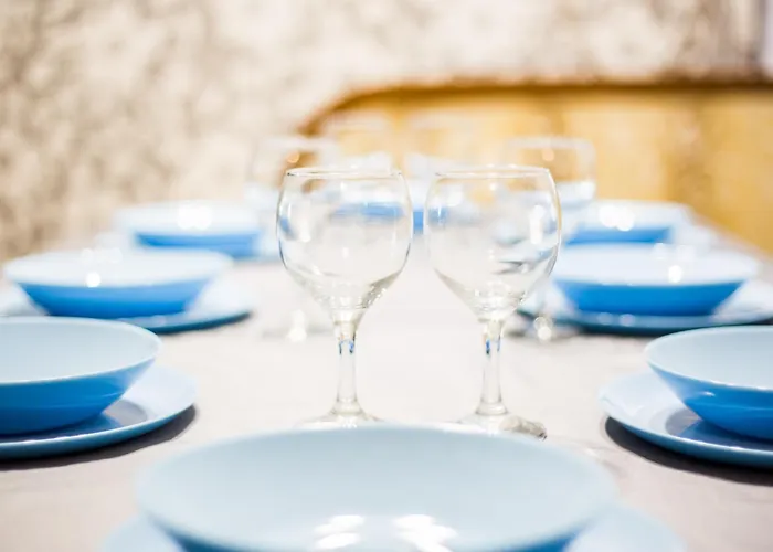 Large 2 Bedrooms Flat - Center - In Front Of The Daire *