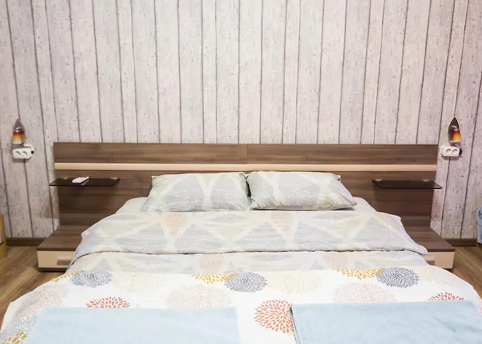 Large 2 Bedrooms Flat - Center - In Front Of The Apartment