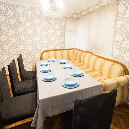 Large Private Flat With Extra Beds - Center - In Front Of The Burgas