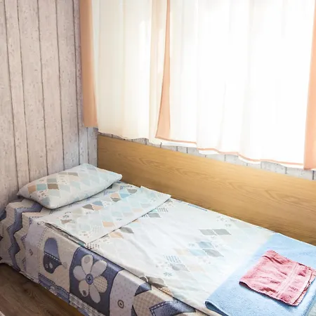 Large Private Flat With Extra Beds - Center - In Front Of The Apartment *