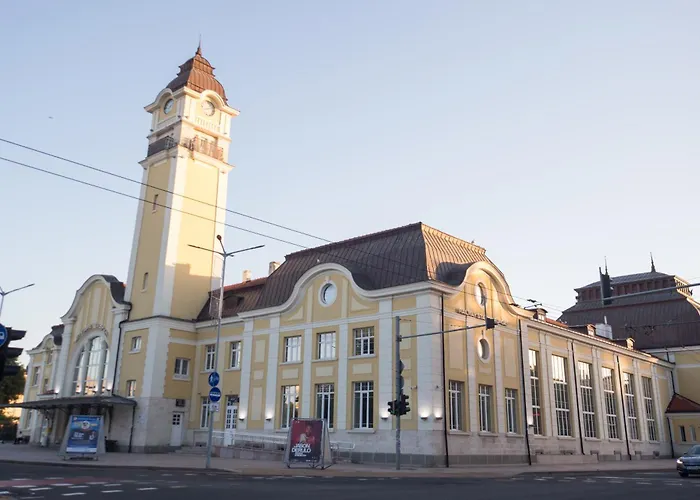 Apartment Large 2 Bedrooms Flat - Center - In Front Of The